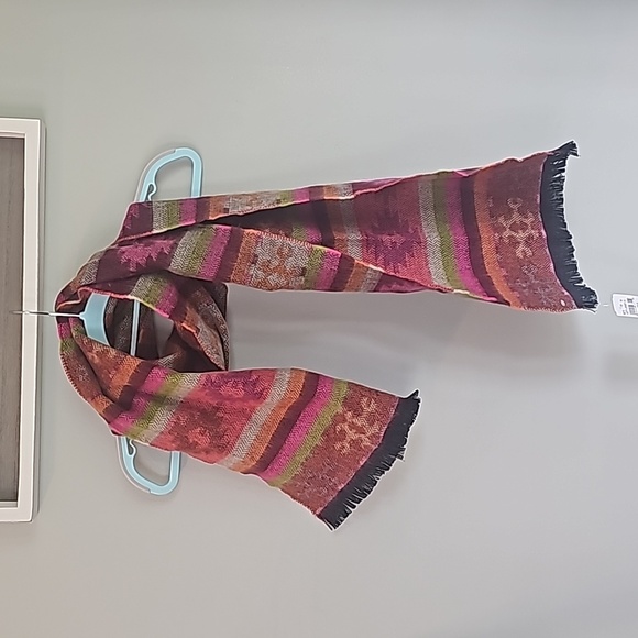Accessories - HP 🥳NWT y2k vibrant boho scarf pink green orange